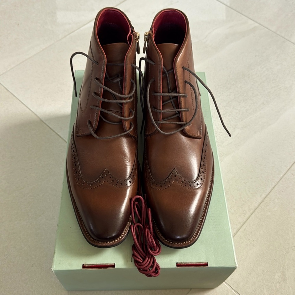 Ted Baker London Waldem/27333 Brogue-Chukka Boot